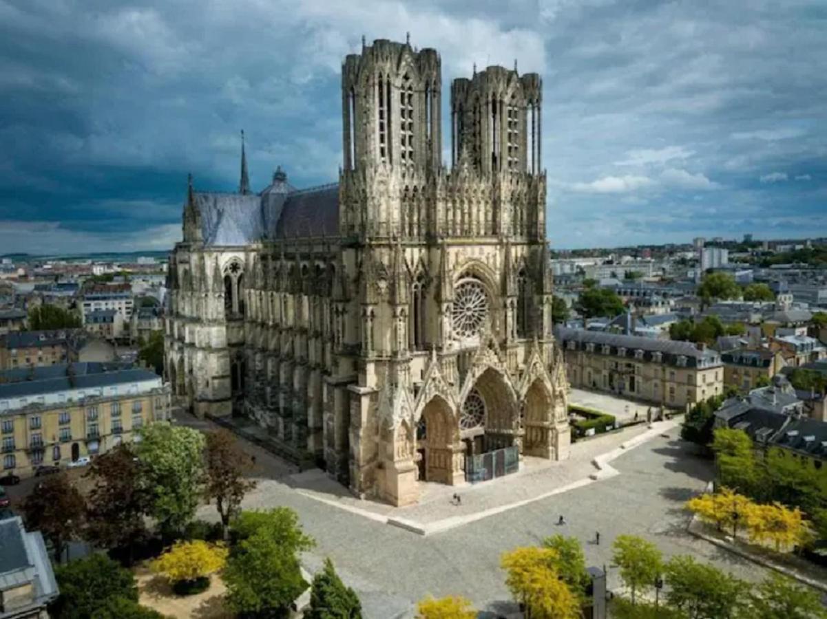 Appartement Lumineux Proche Cathedrale Reims Luaran gambar